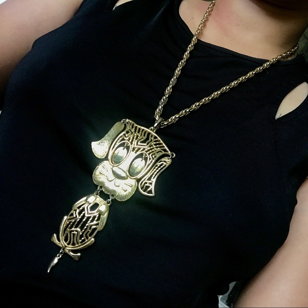 Vintage 70s Necklace Gold Dangling Puppy Pendant